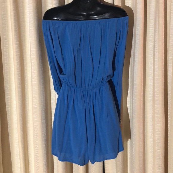 Charlotte Russe off the shoulder Romper - Picture 4 of 4